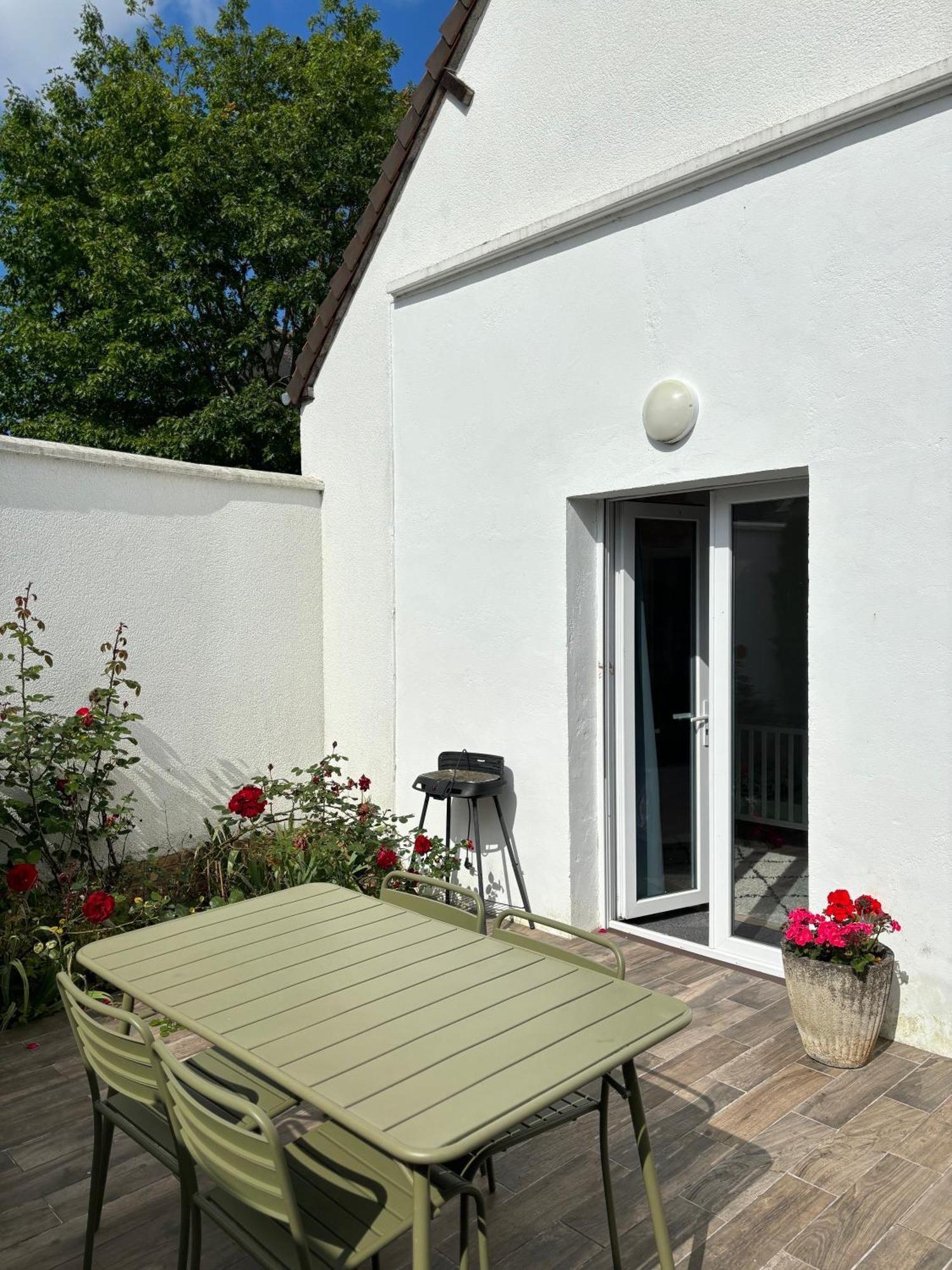 Maison Des Larris - Proche Aeroport - Navette Gare Hébergement de vacances Beauvais